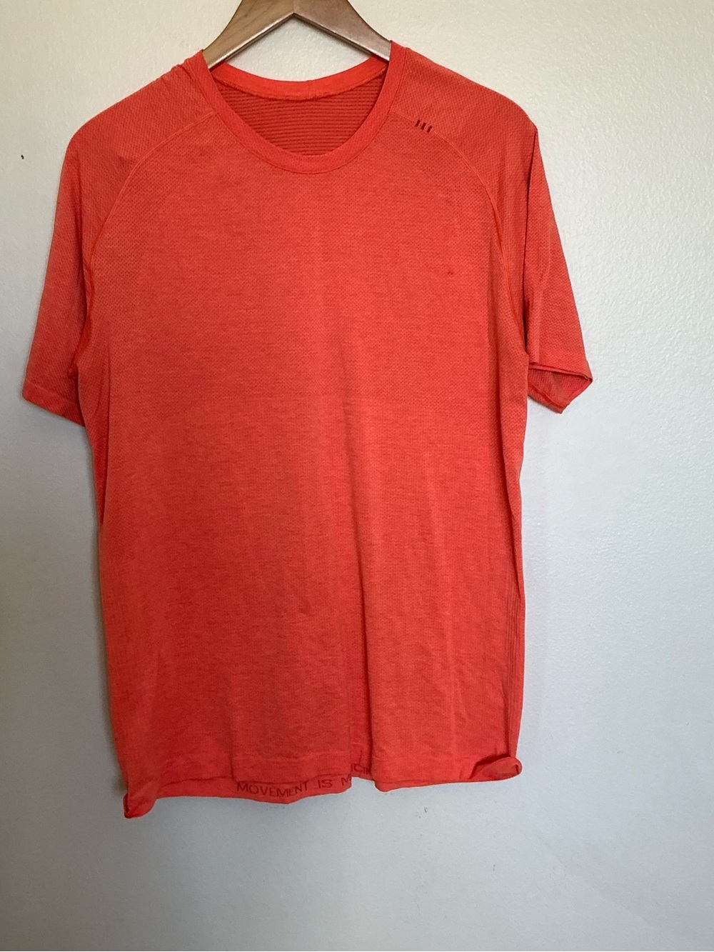 lululemon athletica Men's Short Sleeve Crewneck Tee - Coral